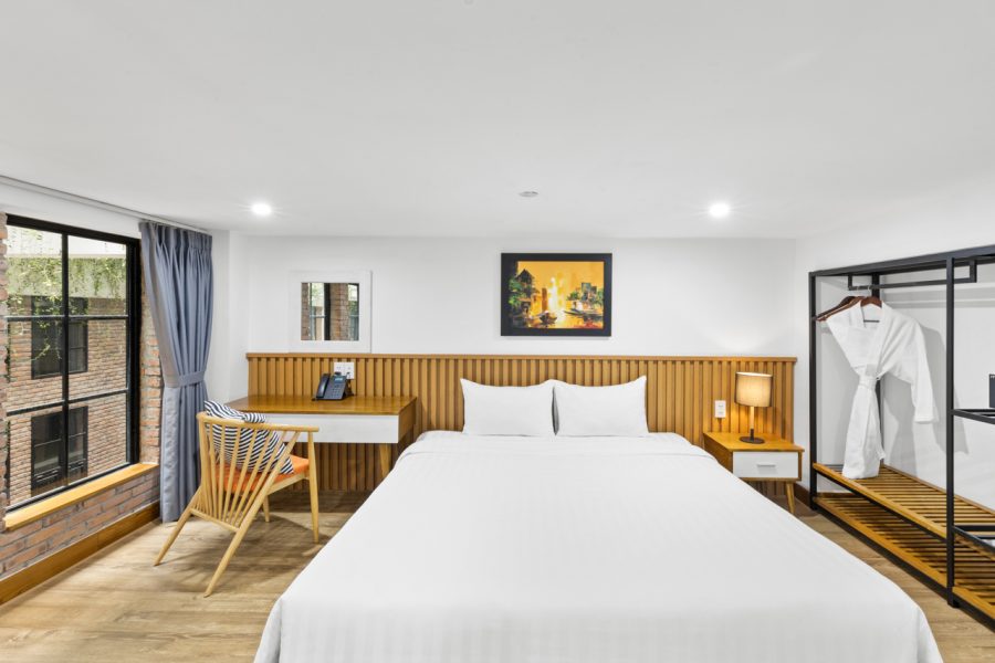 Khách sạn mẫu 4